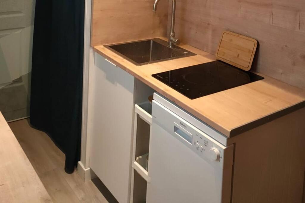 «l'orient Express» Joli 2 Pieces Fonctionnel Appartement
